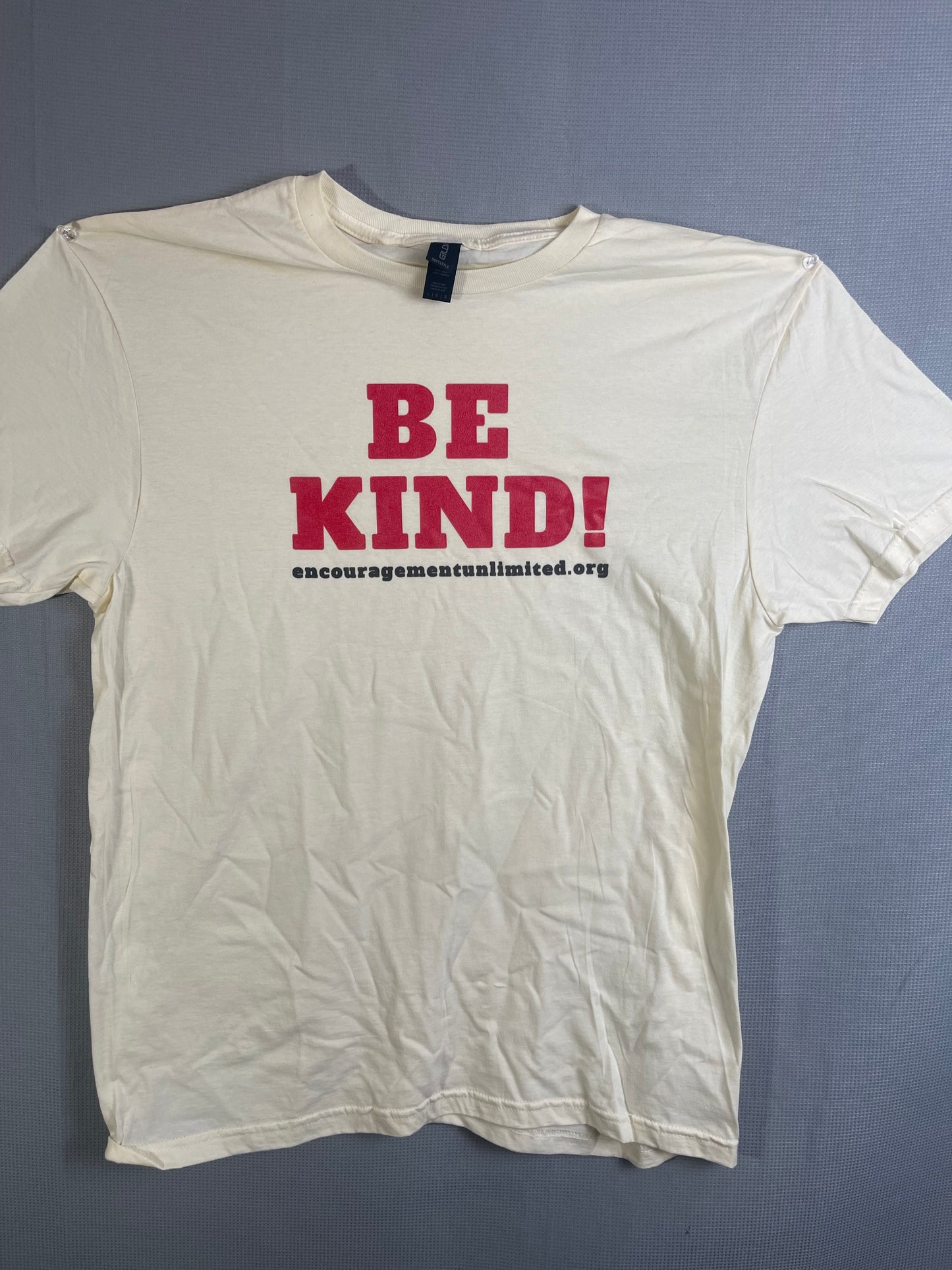 "BE KIND!" T-SHIRT